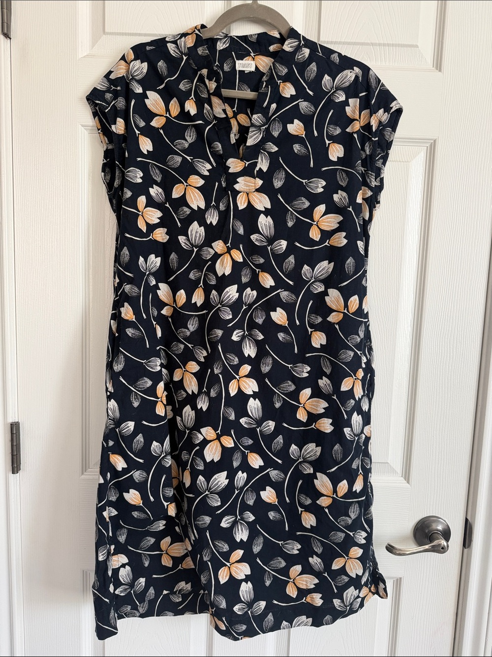 Floral-Print Sleeveless Midi Dress in Black and Cream